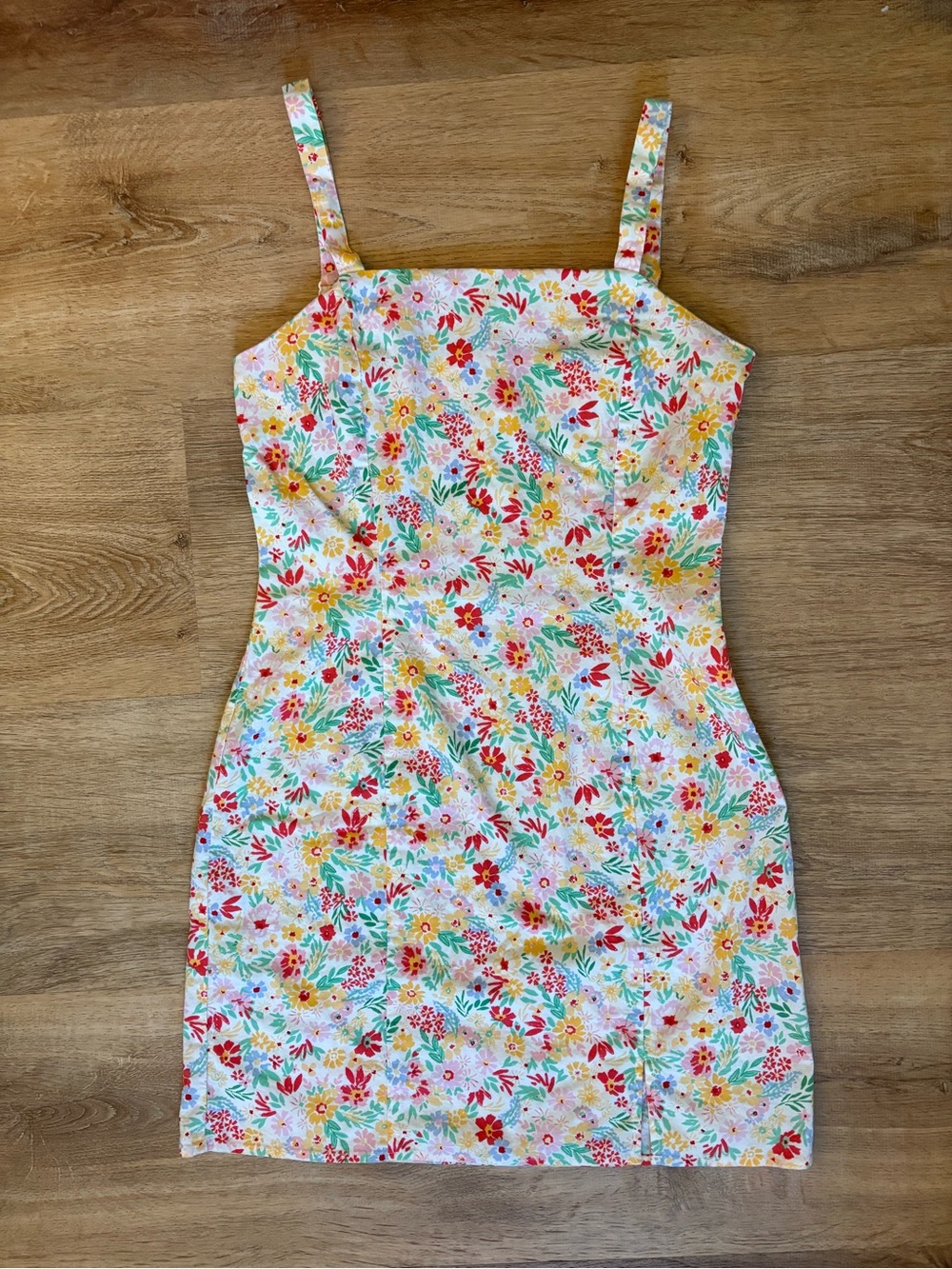 Sadie & Sage White Floral Mini Dress with Red and Yellow Blooms